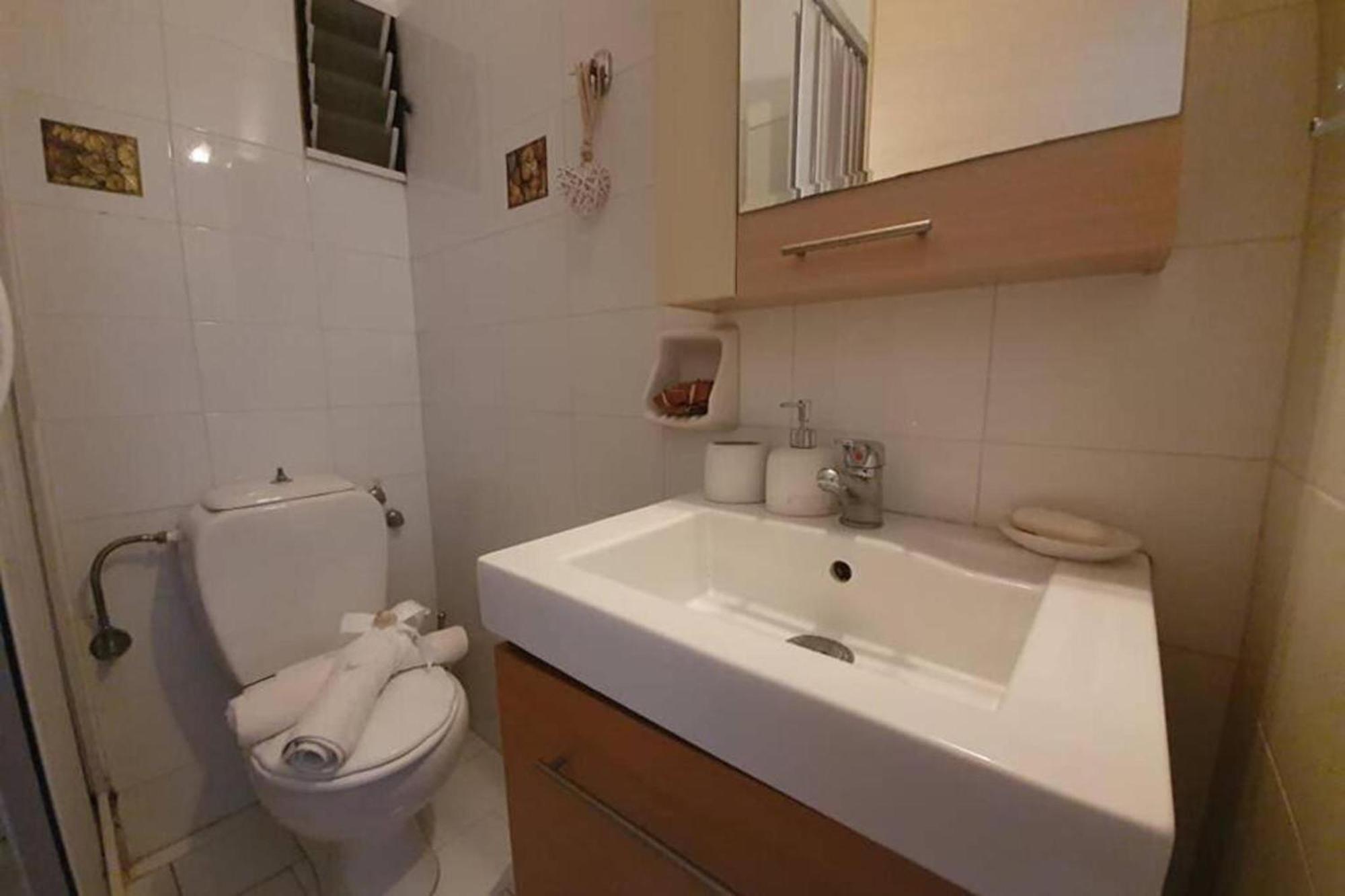 Amarantou Apartment - Rhodes City Center Bagian luar foto
